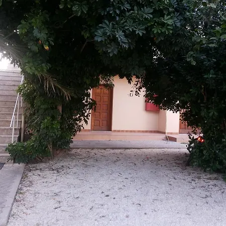 Stelios Apartment *