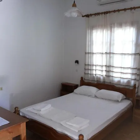 Stelios Apartment *
