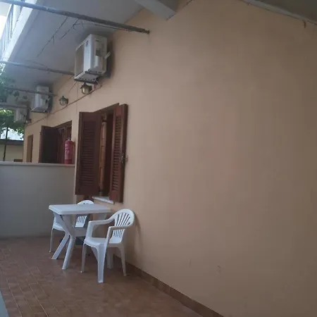 Stelios Apartment *